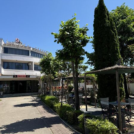 Sirena Hotel Tushemisht Exterior photo