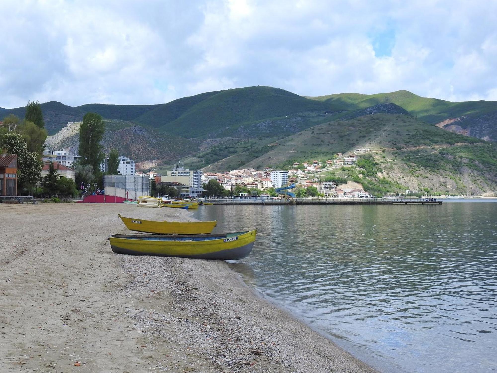 Sirena Hotel Tushemisht Exterior photo